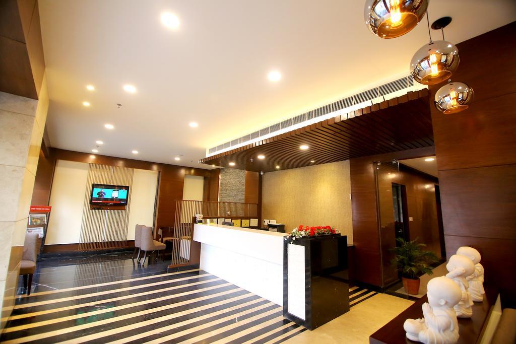 Chirag Residency Otel Yeni Delhi Dış mekan fotoğraf