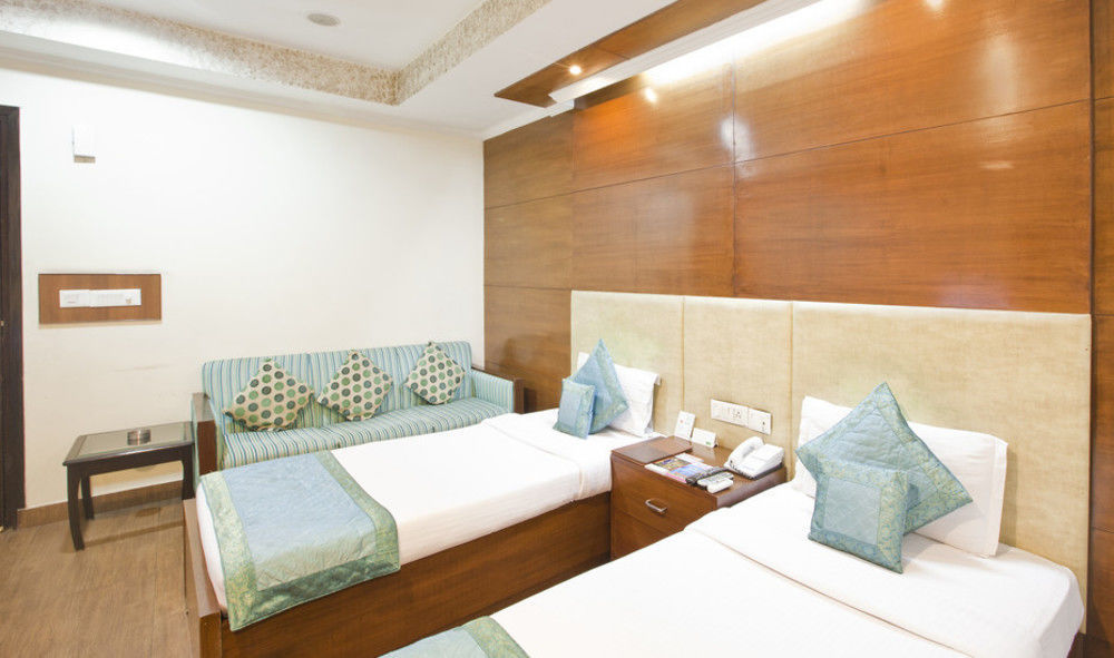 Chirag Residency Otel Yeni Delhi Dış mekan fotoğraf