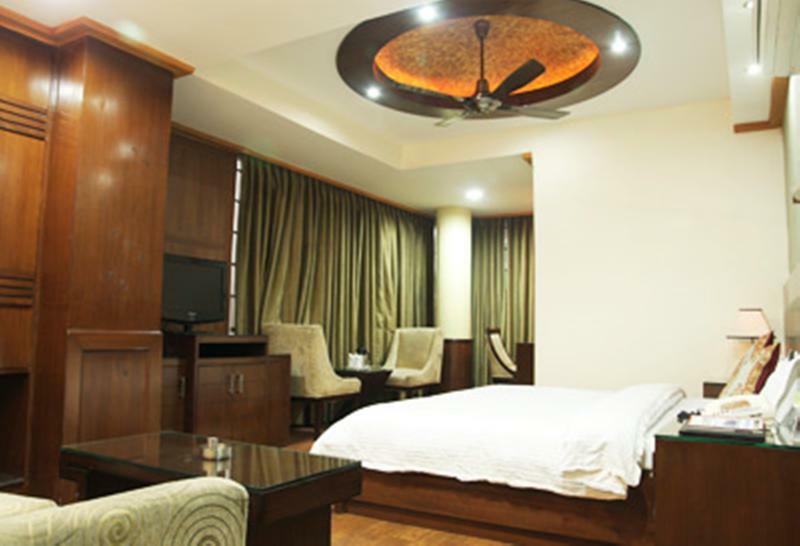 Chirag Residency Otel Yeni Delhi Dış mekan fotoğraf